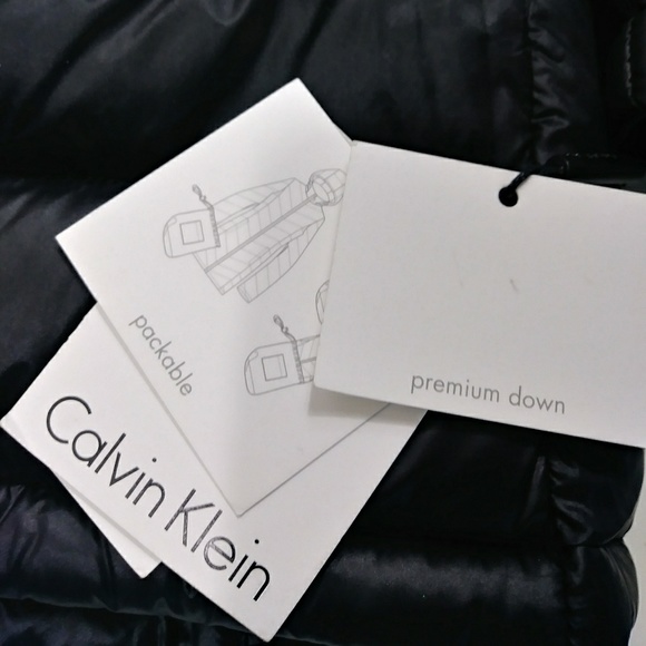 🚺🆕 CALVIN KLEIN Customized Hooded Down Jacket - Picture 3 of 4